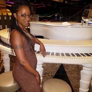 Meet your Posher, Meka